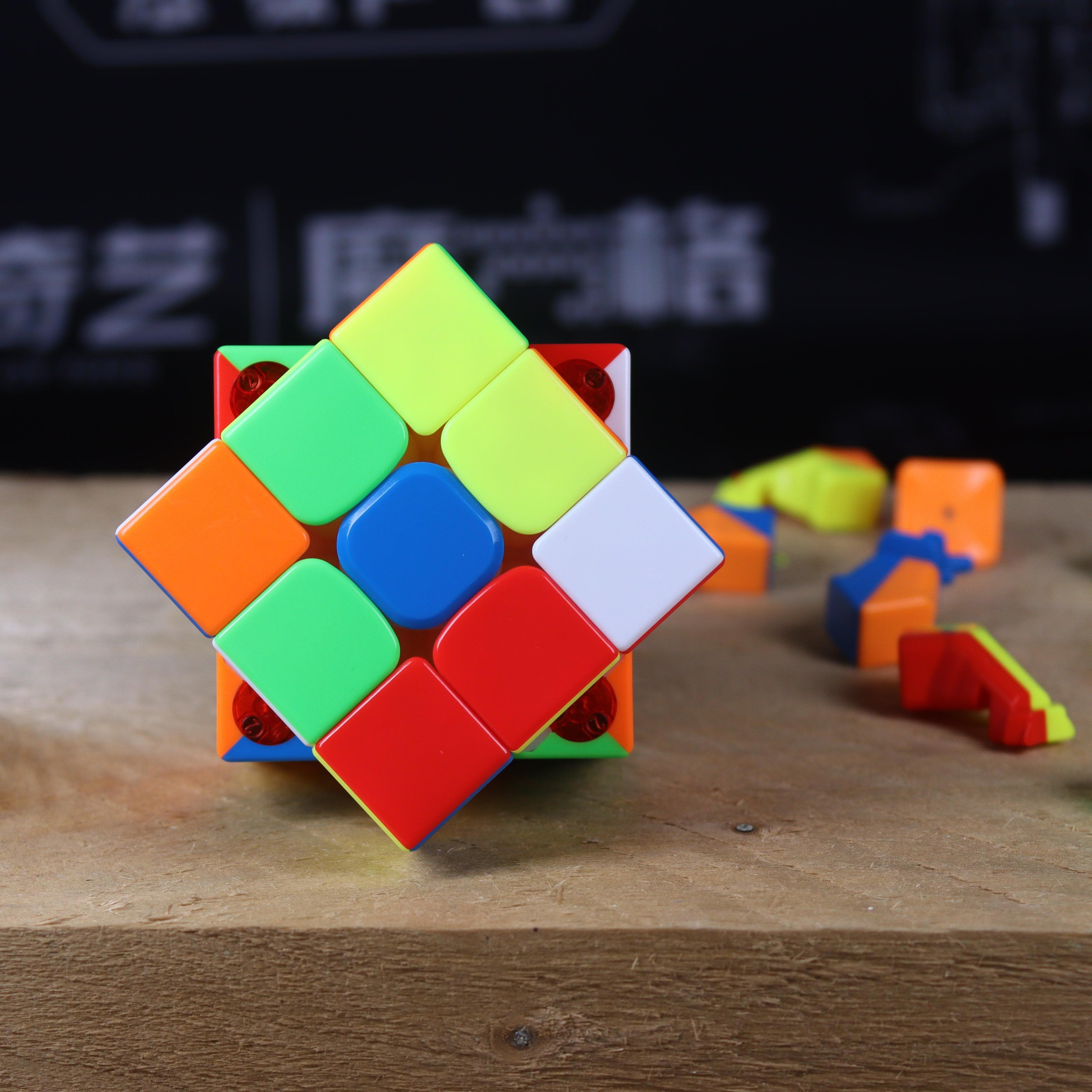 DaYan ZhanChi Pro 3x3 (Magnetic)