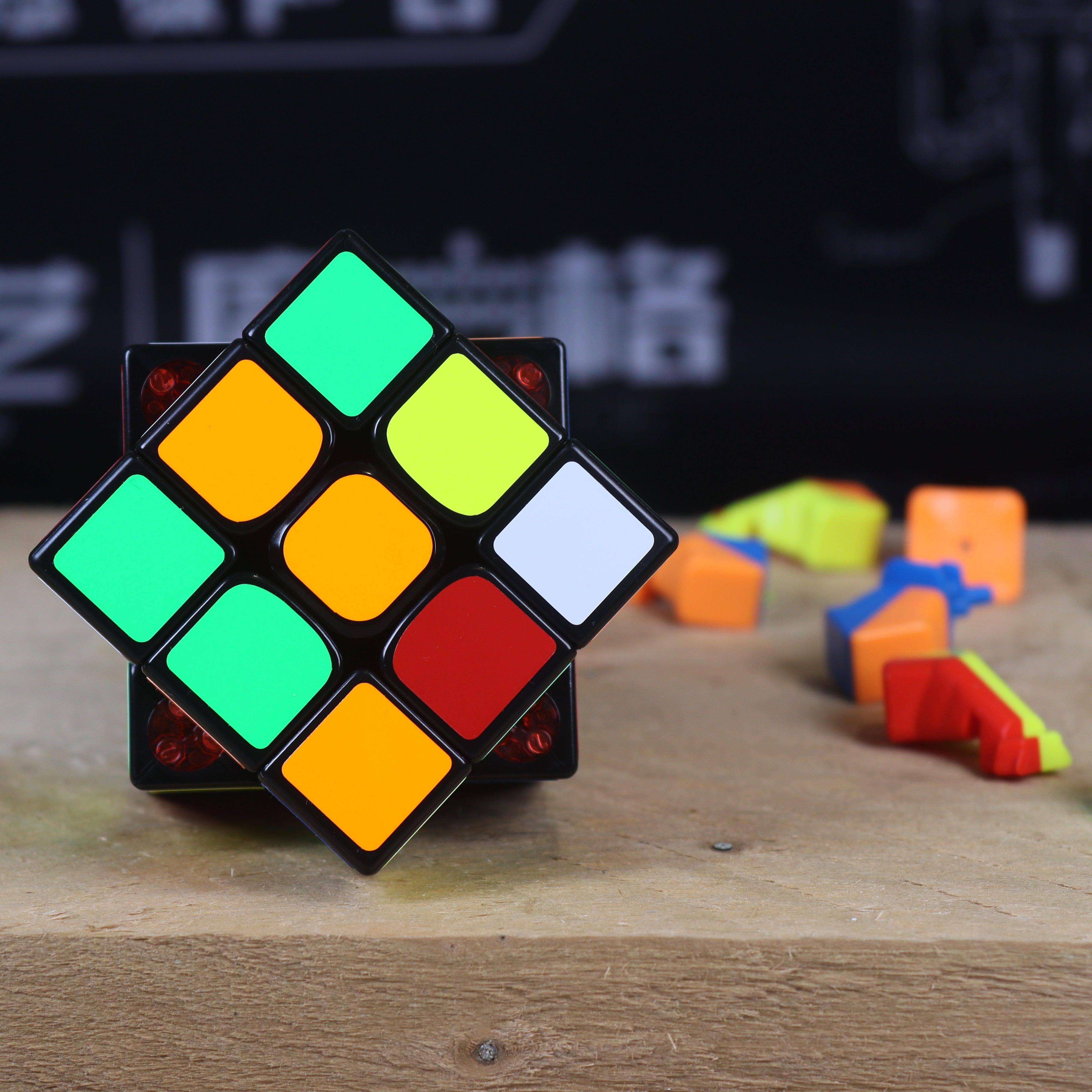 DaYan ZhanChi Pro 3x3 (Magnetic)